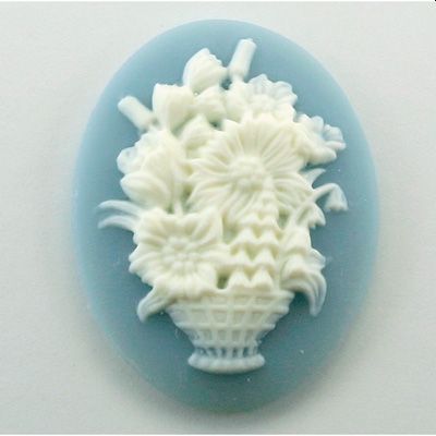 Cameo- Basket of Flowers White/Blue - 40/30 - Click Image to Close