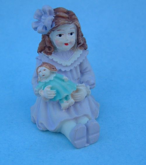 Girl in Lavender Dress wDoll - Click Image to Close